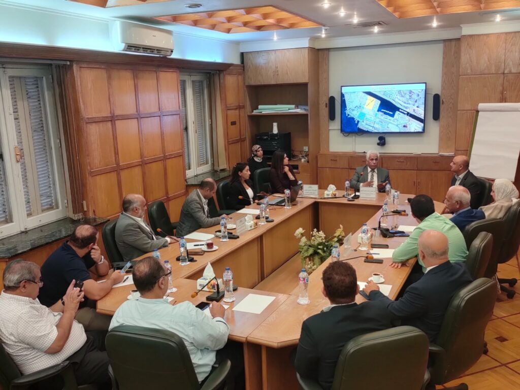جمعية رجال أعمال إسكندرية تناقش الخدمات اللوجستية للشركة المصرية