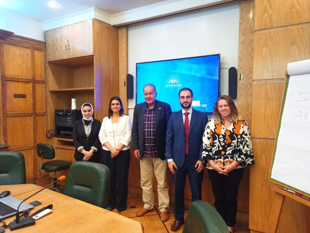 جمعية رجال أعمال الإسكندرية تستقبل وفدًا إسباني لتعزيز التعاون التجاري والصناعي