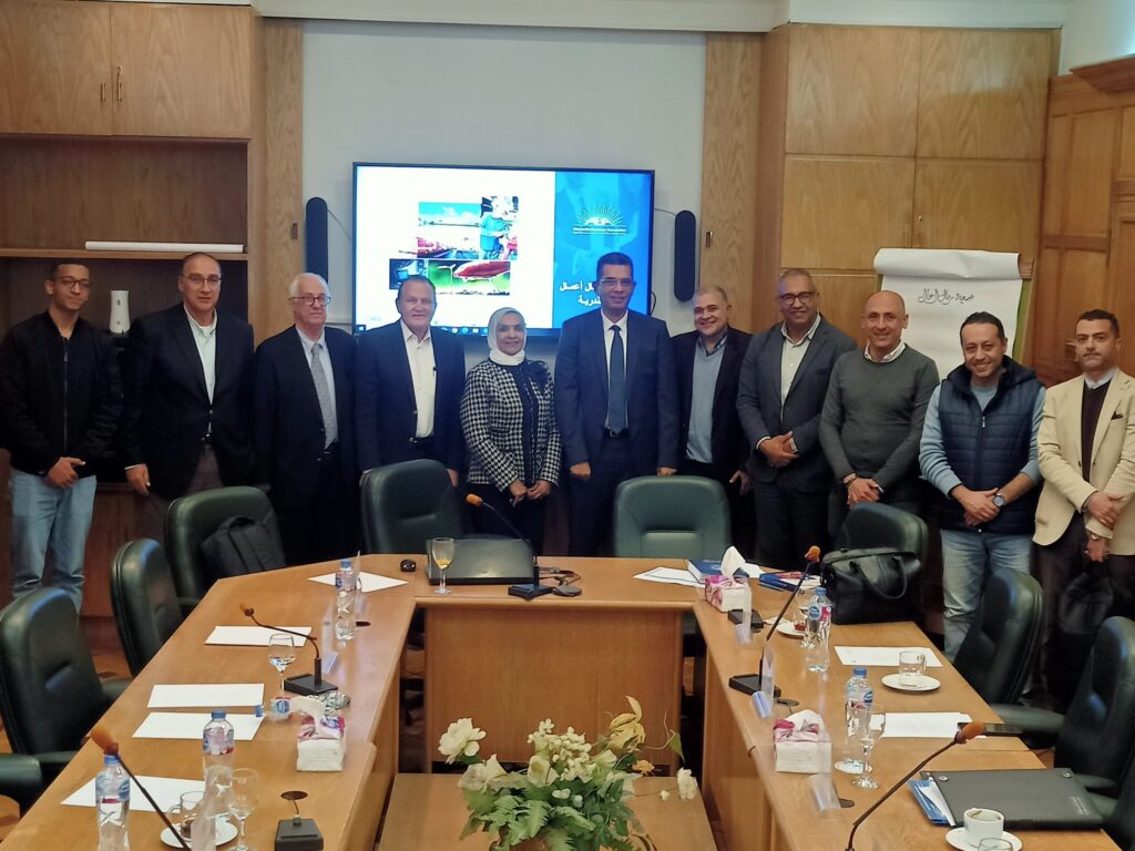 جمعية رجال أعمال إسكندرية" و"جامعة الإسكندرية" تبحثان مع رجال الصناعة تحديات "إدارة النفايات"