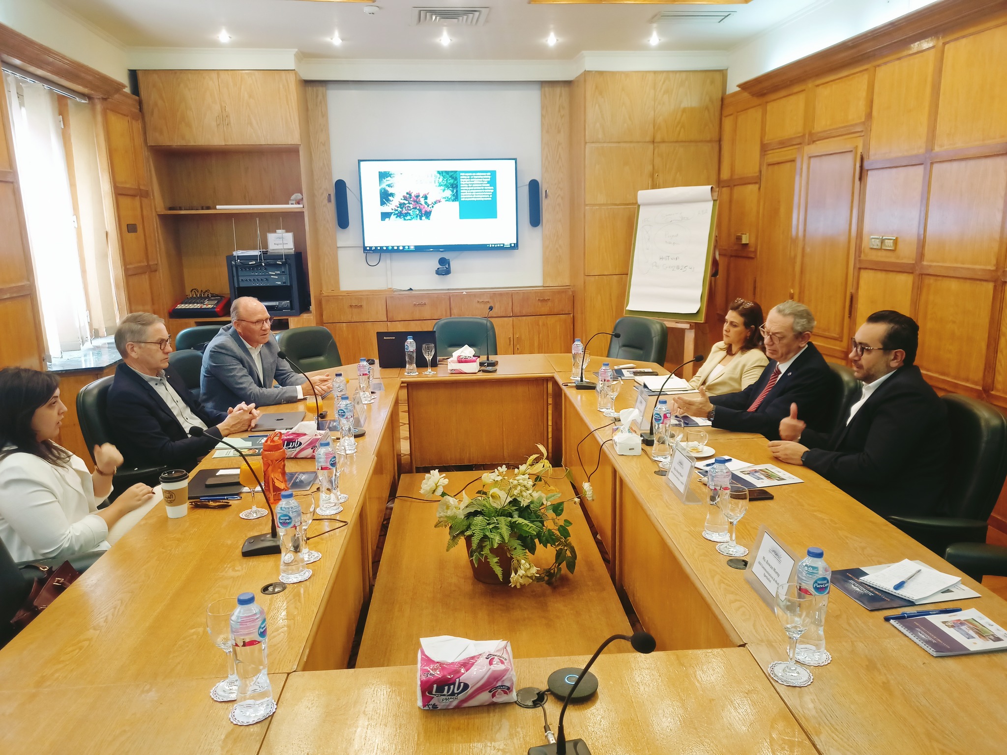 f.affمناقشات1_n